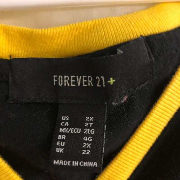 Women’s T-Shirt - Picture 3 of 4